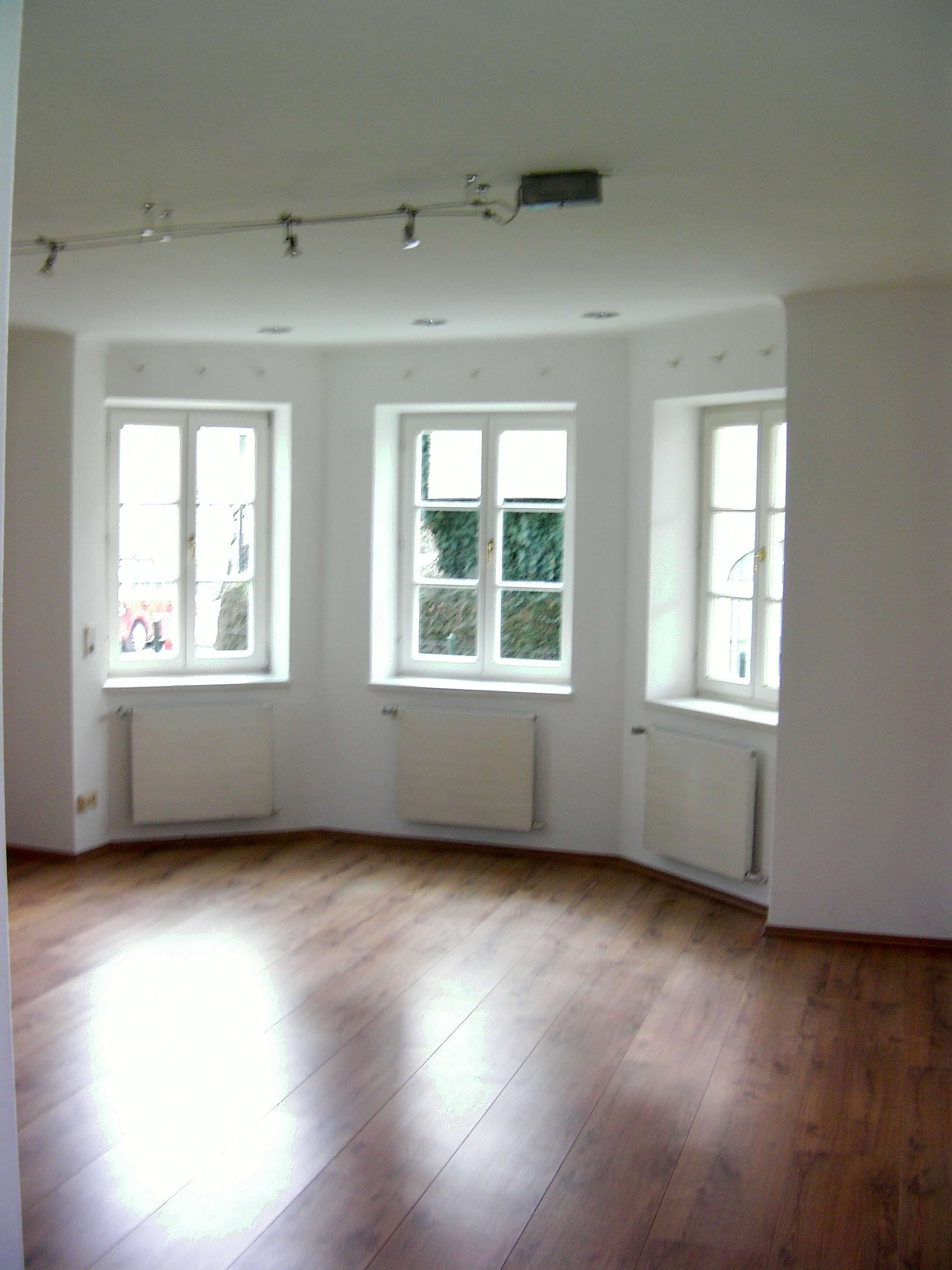 Riedenburg/Maxglan – Sehr schöne 3 Zimmer Altbauwohnung in einer